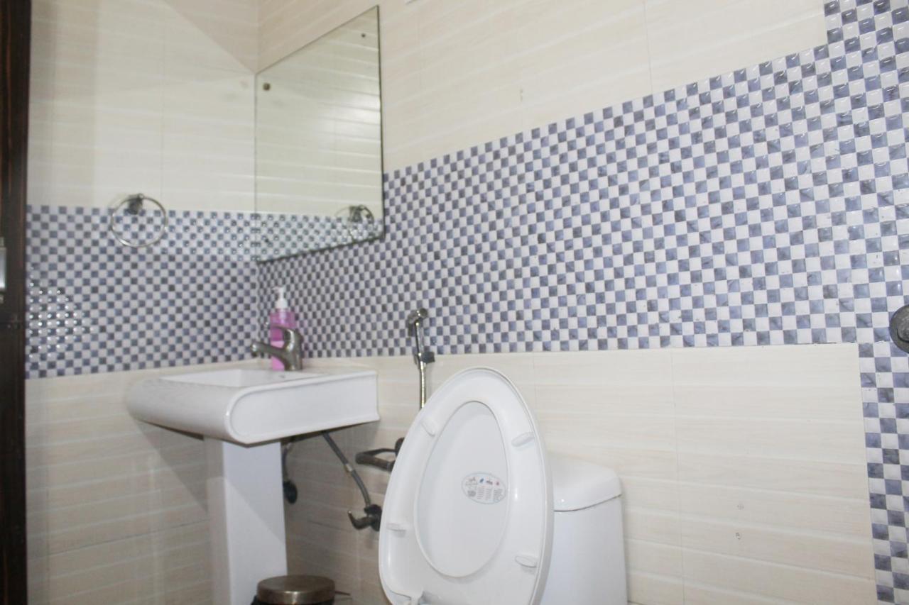 Hotel Trio Residency Near Noida City Center Eksteriør billede