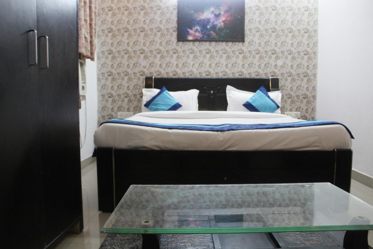 Hotel Trio Residency Near Noida City Center Eksteriør billede