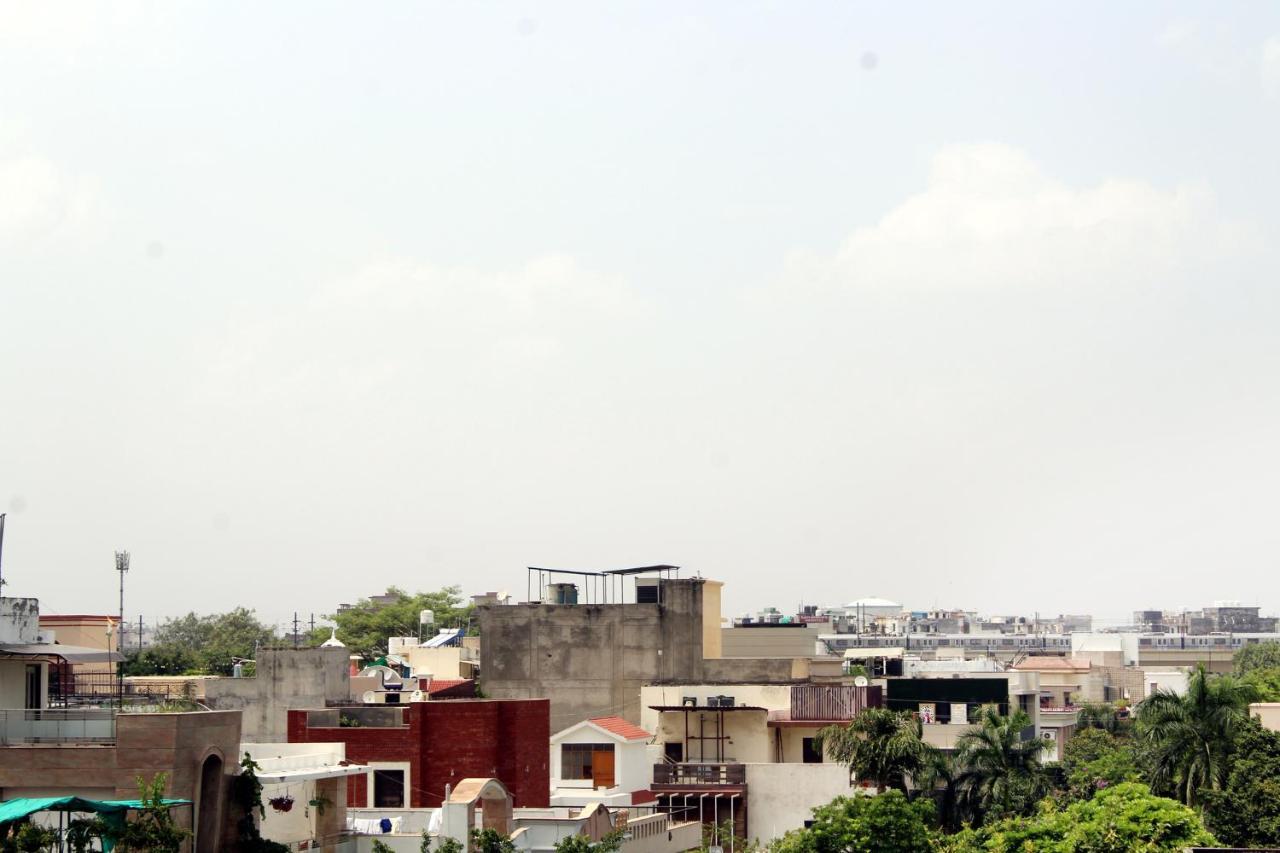 Hotel Trio Residency Near Noida City Center Eksteriør billede